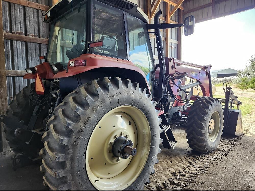 Image of Buhler Versatile 2145 Primary image