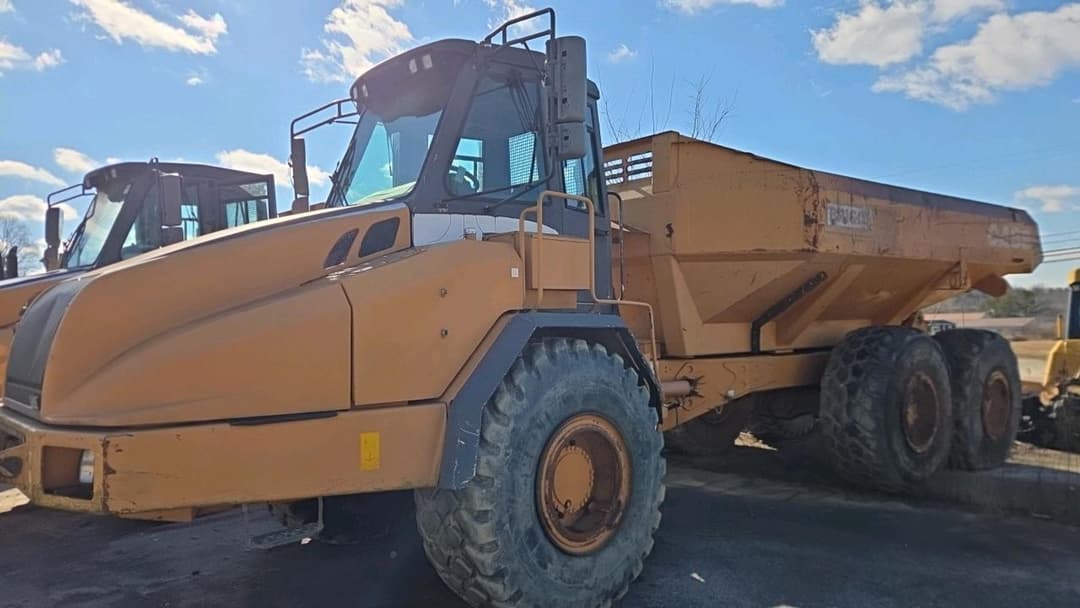 Image of Case 330 Primary image