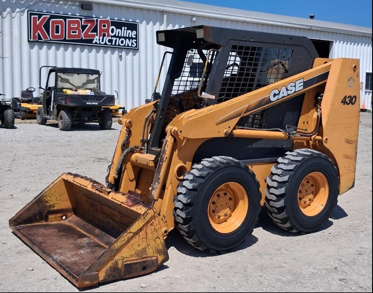 2005 Case 430 Equipment Image0