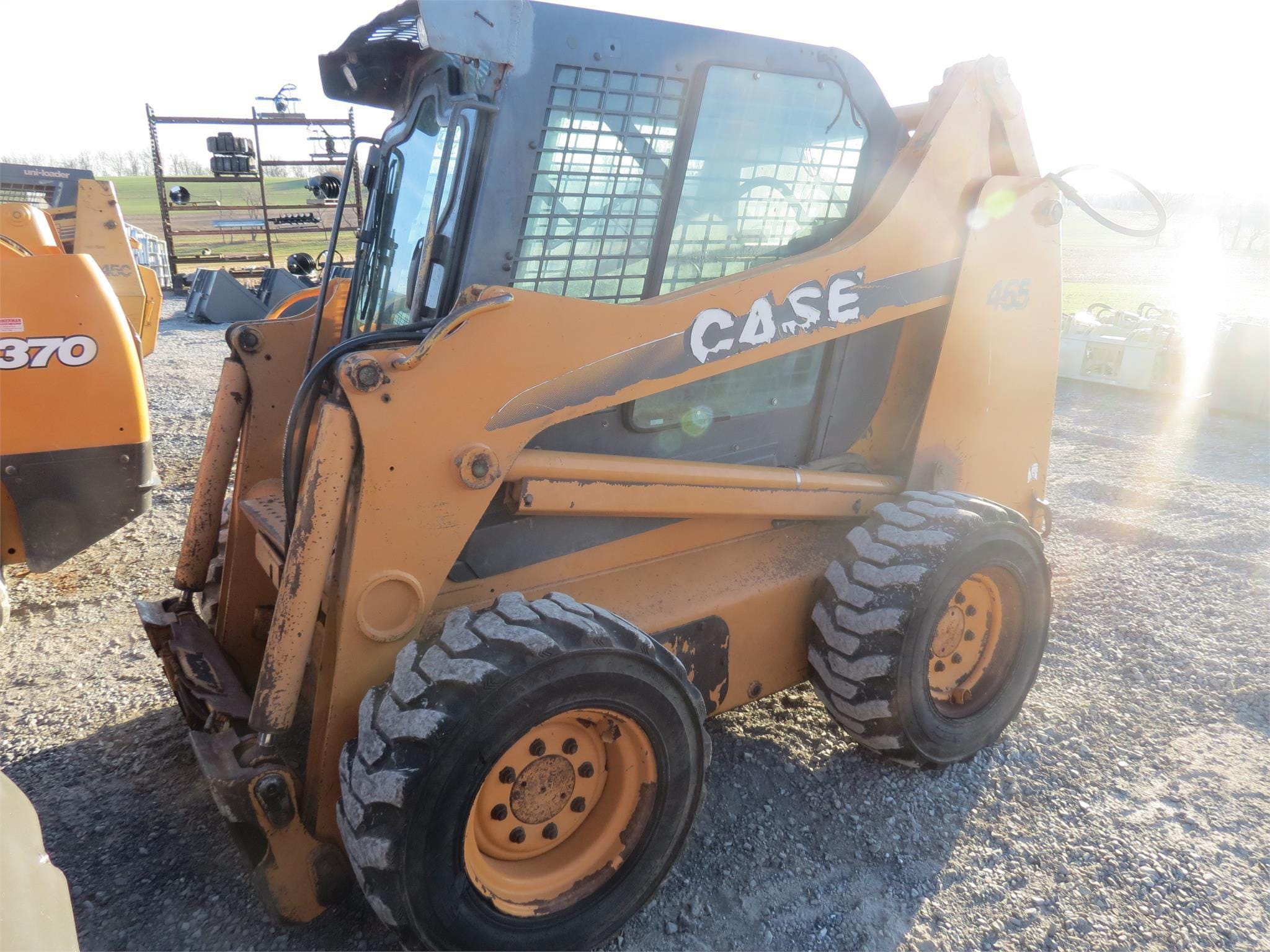 2005 Case 465 Equipment Image0