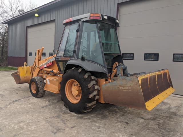 Image of Case 570M XT equipment image 4