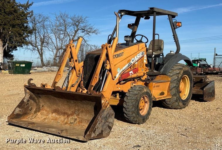 2005 Case 570M XT Equipment Image0