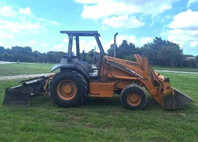 Image of Case 570M XT equipment image 4