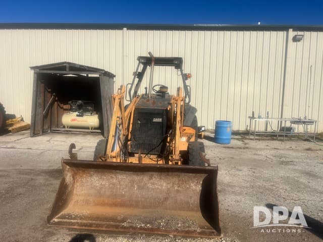 Image of Case 570MXT equipment image 1