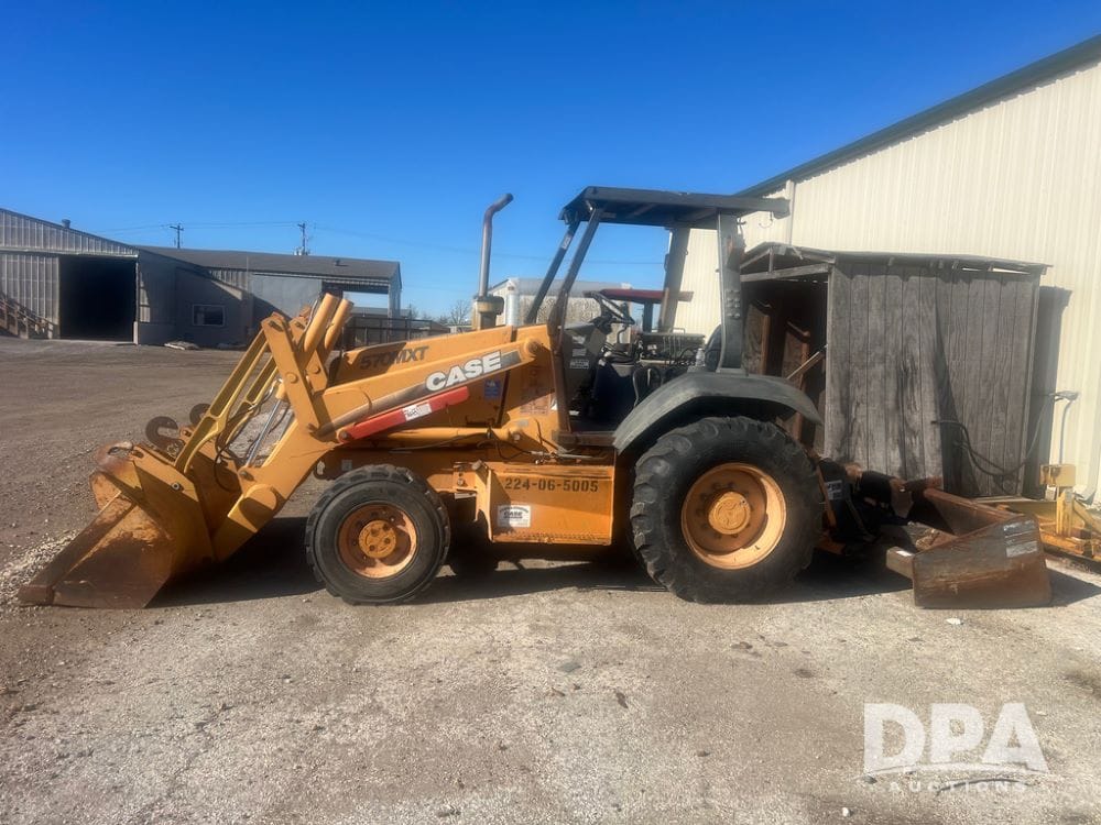 2005 Case 570MXT Equipment Image0