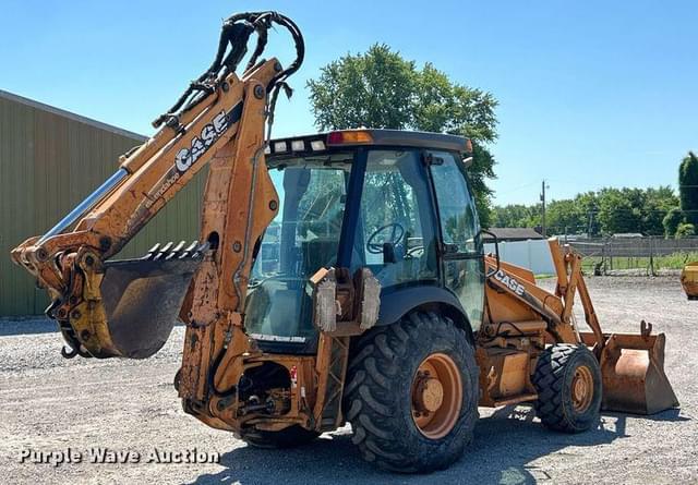 Image of Case 580 Super M Series 2 equipment image 4
