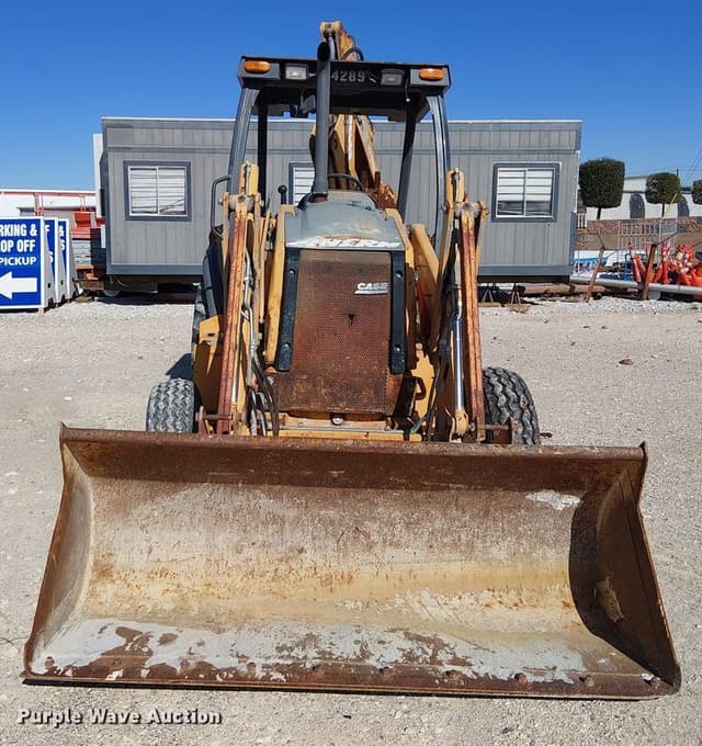 Image of Case 580M equipment image 1