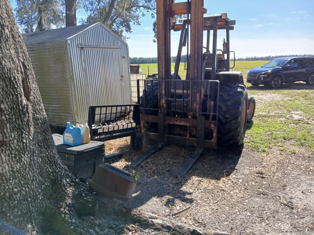 Image of Case 586H equipment image 2