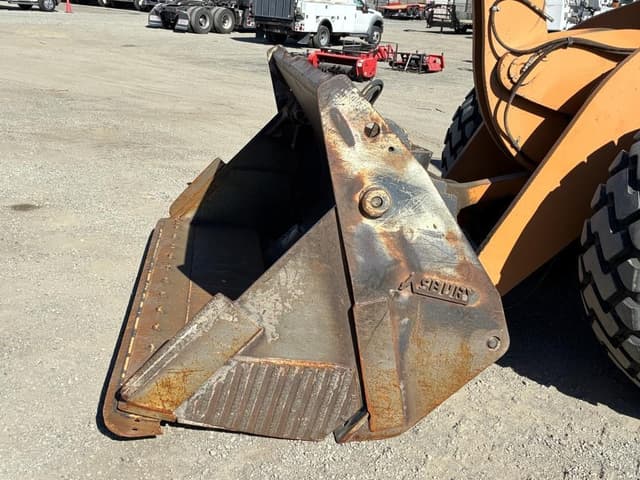 Image of Case 721D equipment image 4