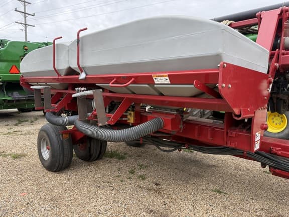 Image of Case IH 1200 equipment image 4