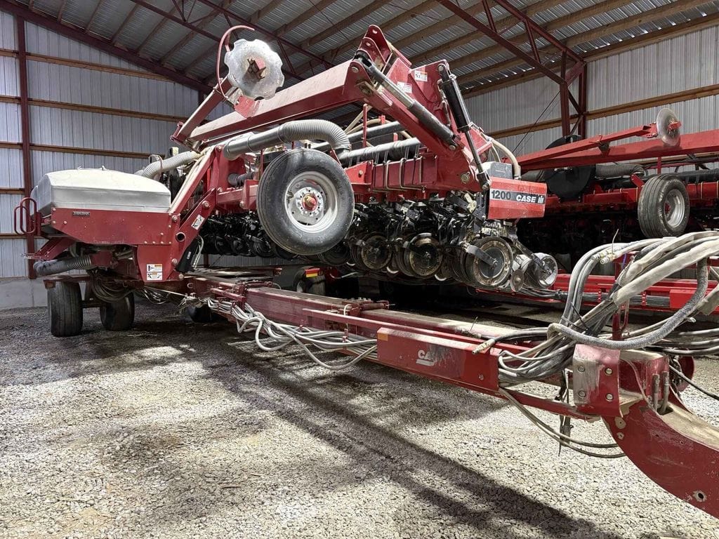 2005 Case IH 1200 Equipment Image0