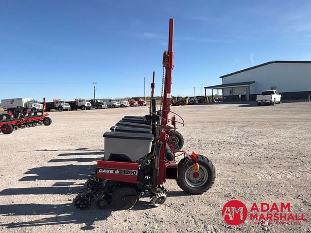 Image of Case IH 1200 equipment image 3