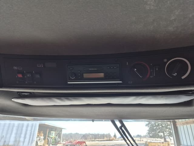 Image of Case IH 2377 equipment image 3