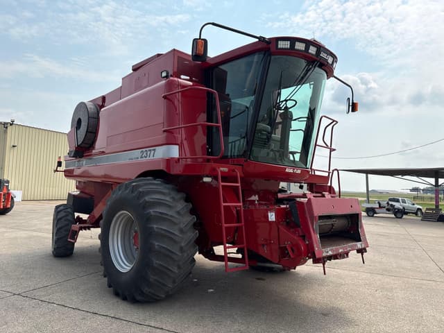Image of Case IH 2377 equipment image 1