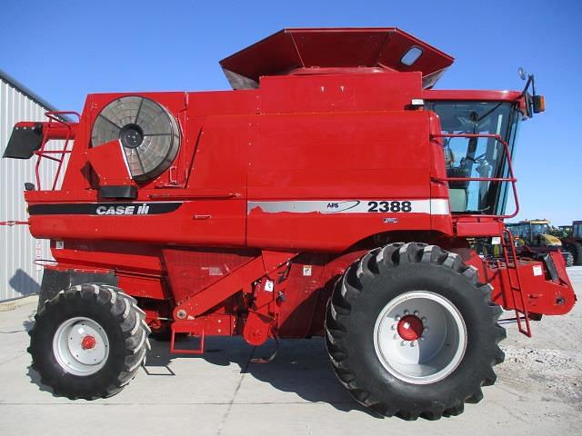 Image of Case IH 2388 equipment image 3