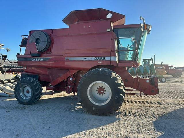 Image of Case IH 2388 equipment image 2