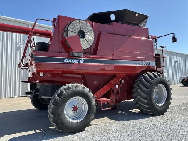 Image of Case IH 2388 equipment image 3