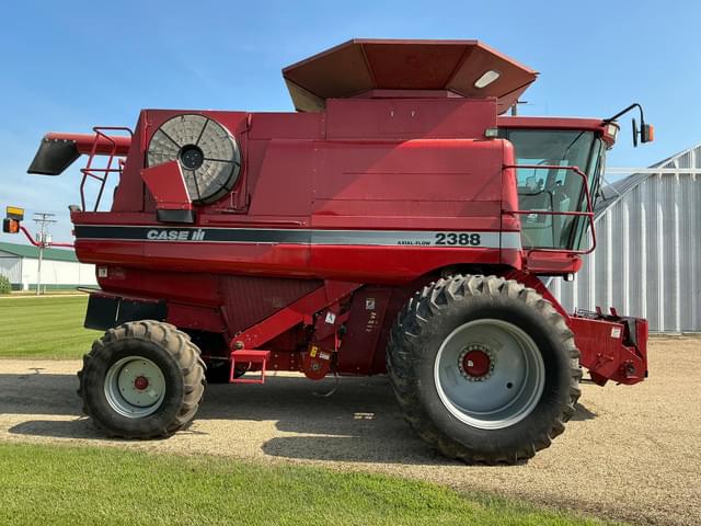Image of Case IH 2388 equipment image 3