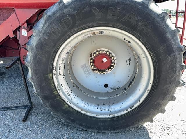 Image of Case IH 2388 equipment image 4