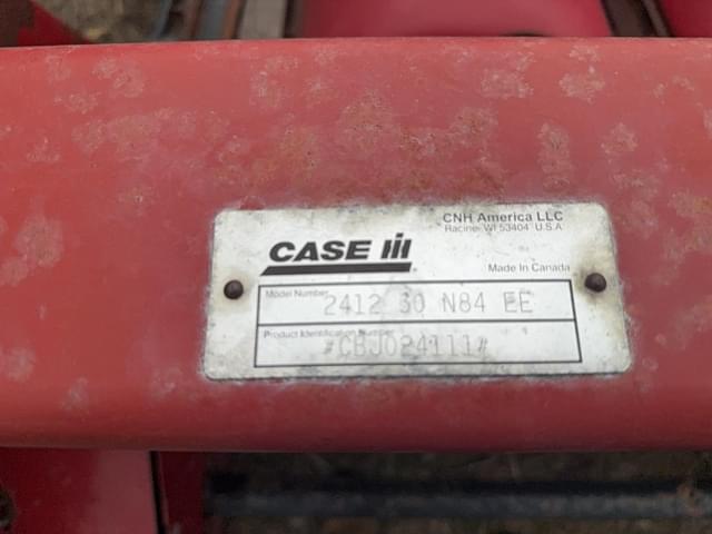 Image of Case IH 2412 equipment image 3