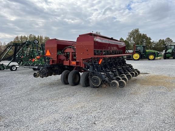 Image of Case IH 5500 equipment image 2