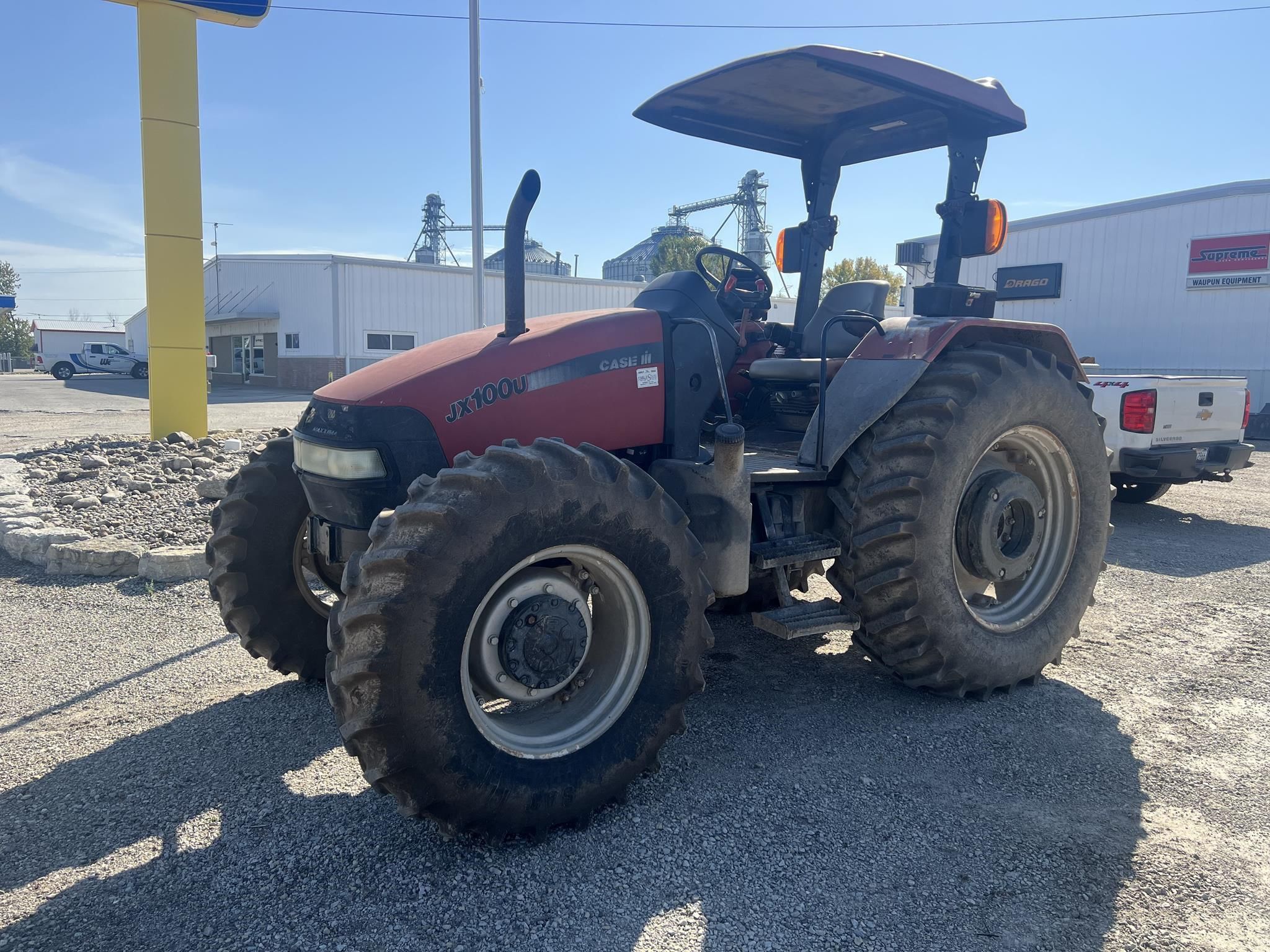 2005 Case IH JX100U Equipment Image0