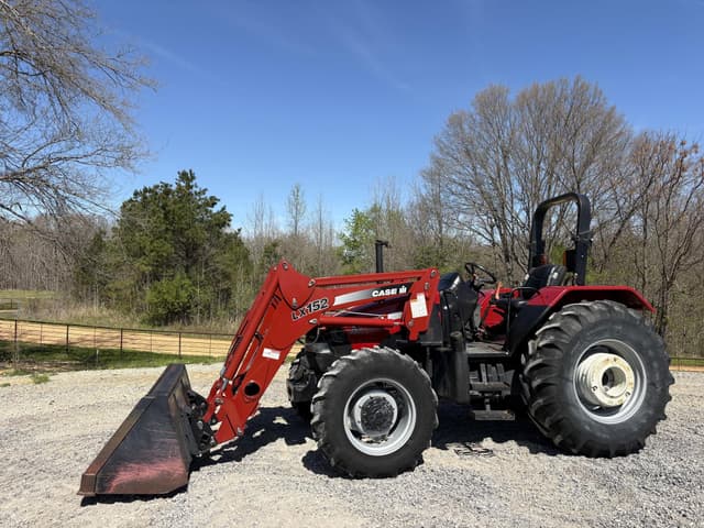 Image of Case IH JX100U equipment image 4