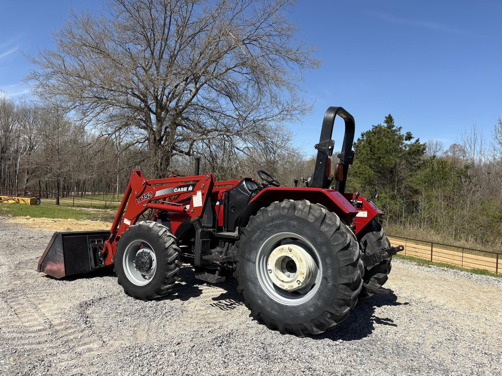 2005 Case IH JX100U Equipment Image0