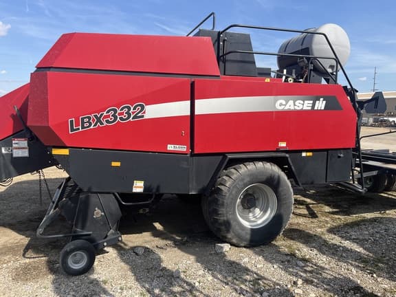 Image of Case IH LBX332 equipment image 4