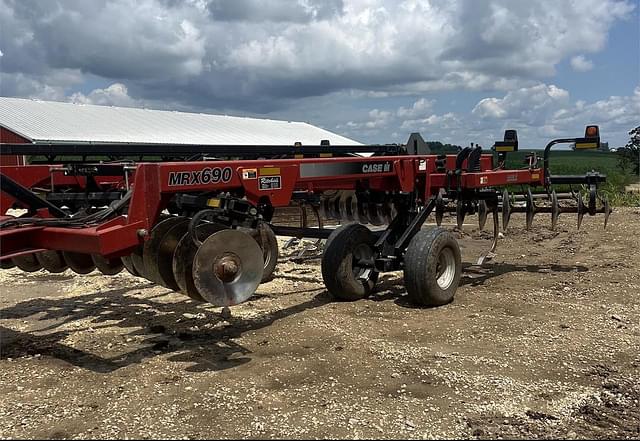 Image of Case IH MRX690 equipment image 1