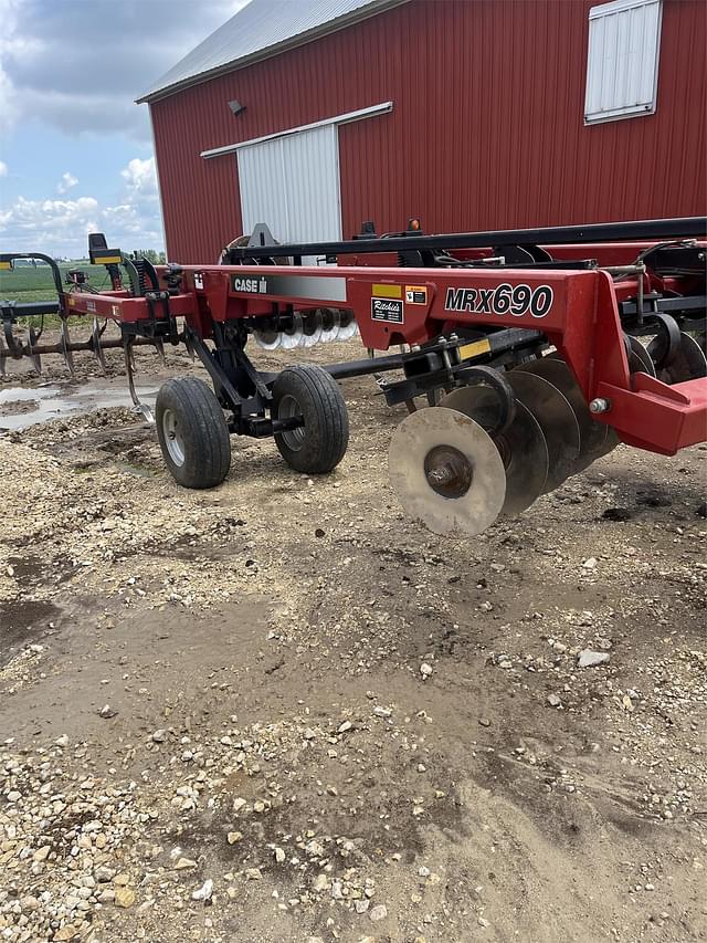 Image of Case IH MRX690 equipment image 3