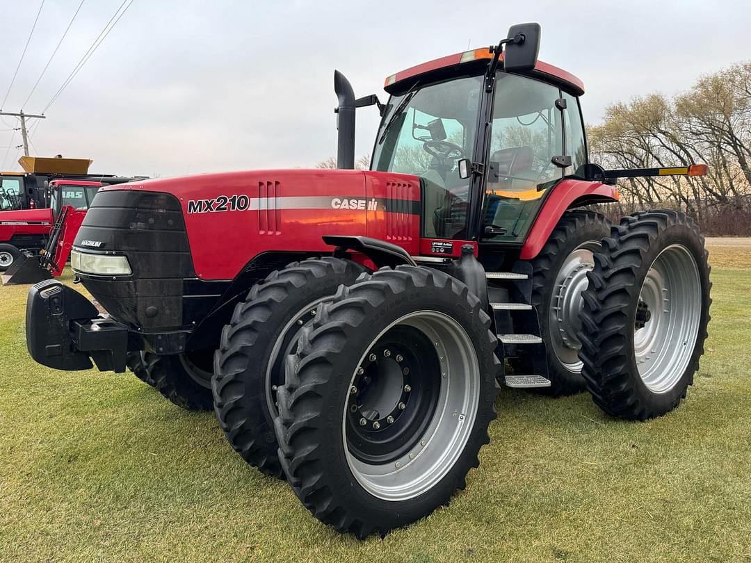 Image of Case IH MX210 Primary image