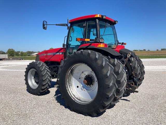 Image of Case IH MX255 equipment image 4