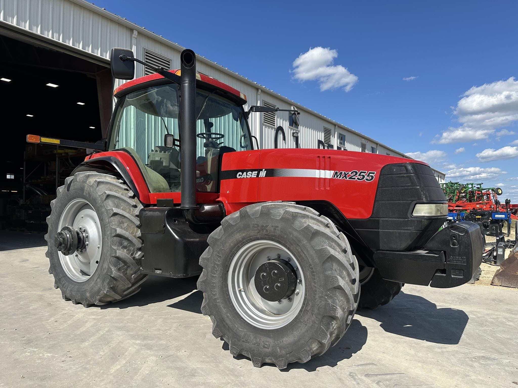 2005 Case IH MX255 Equipment Image0