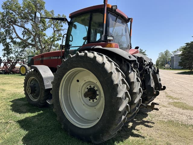 Image of Case IH MX255 equipment image 4