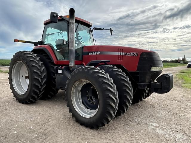 Image of Case IH MX255 equipment image 1