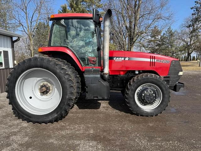 Image of Case IH MX230 equipment image 1