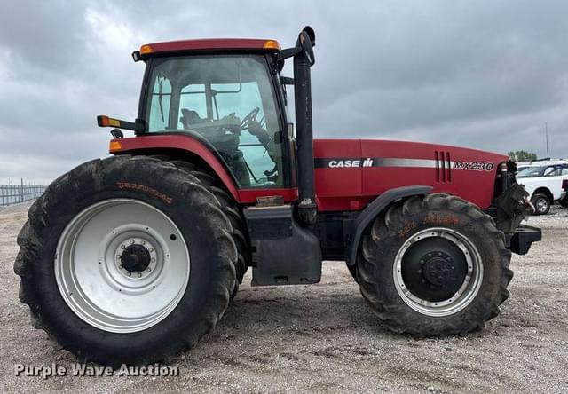Image of Case IH MX230 equipment image 3