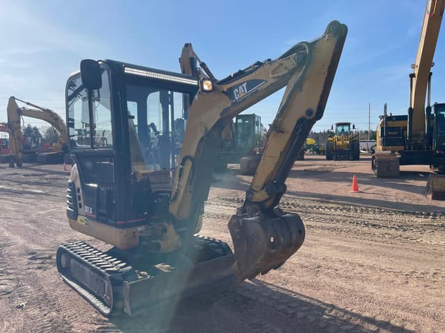 Image of Caterpillar 301.8 equipment image 2