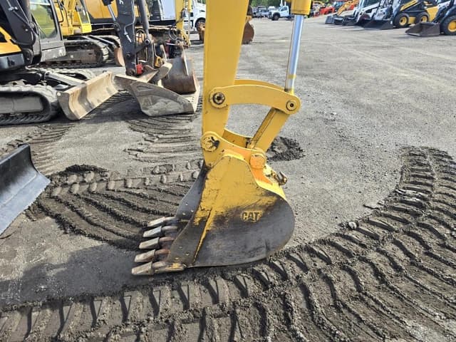Image of Caterpillar 304CR equipment image 2