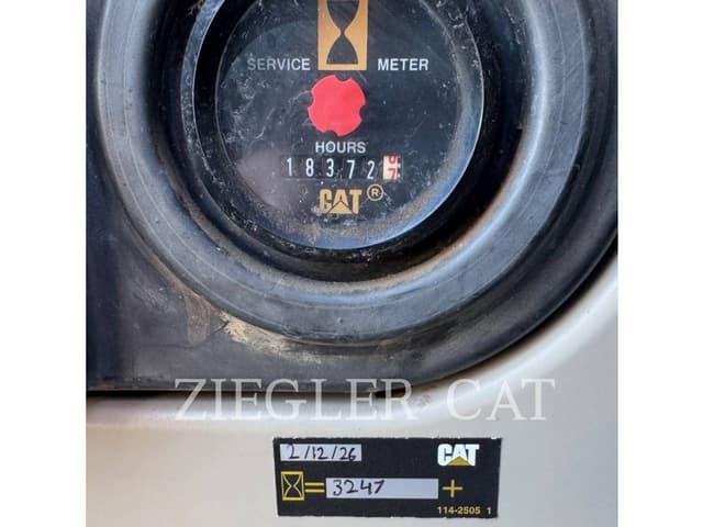 Image of Caterpillar 330CL equipment image 4