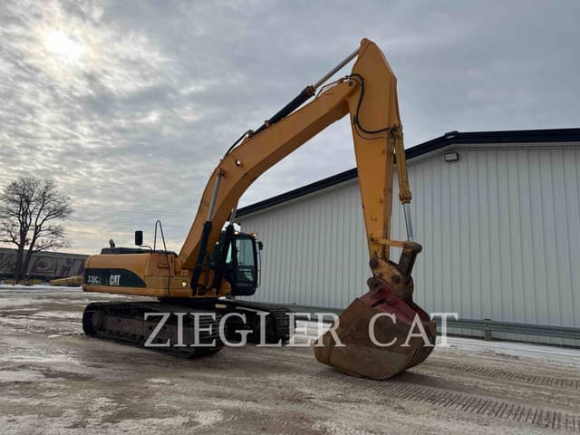 Image of Caterpillar 330CL equipment image 1