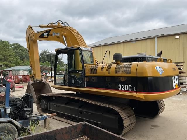 Image of Caterpillar 330CL equipment image 2