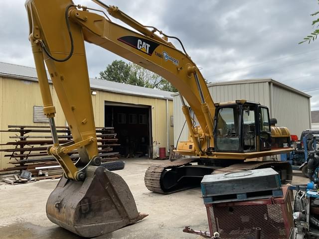 Image of Caterpillar 330CL equipment image 3