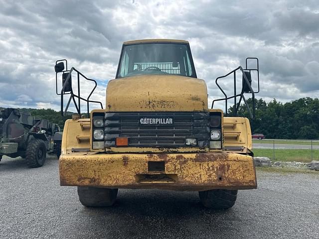 Image of Caterpillar 735 equipment image 1