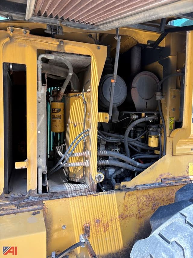 Image of Caterpillar 930G equipment image 3