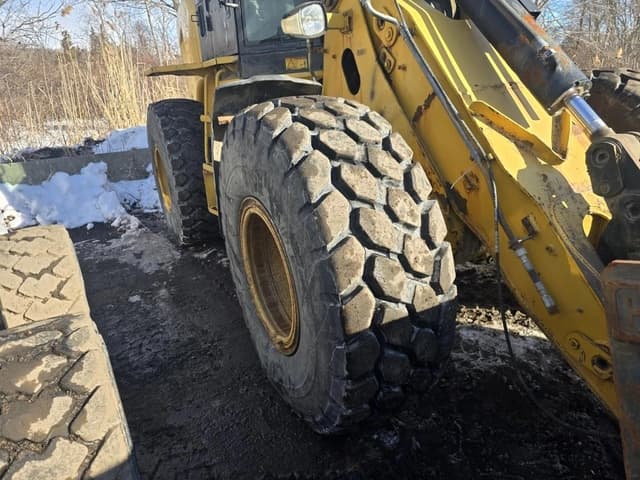 Image of Caterpillar 930G equipment image 2