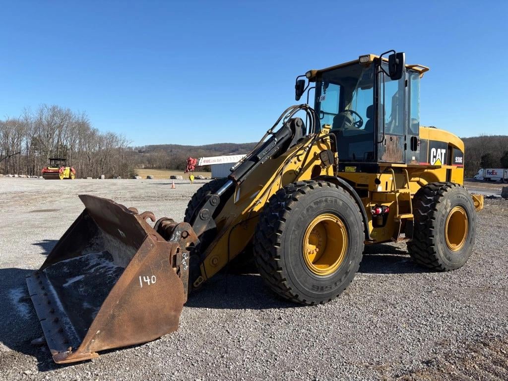 SOLD - 2005 Caterpillar 930G Lot No. 25013 Construction with 16,050 Hrs ...