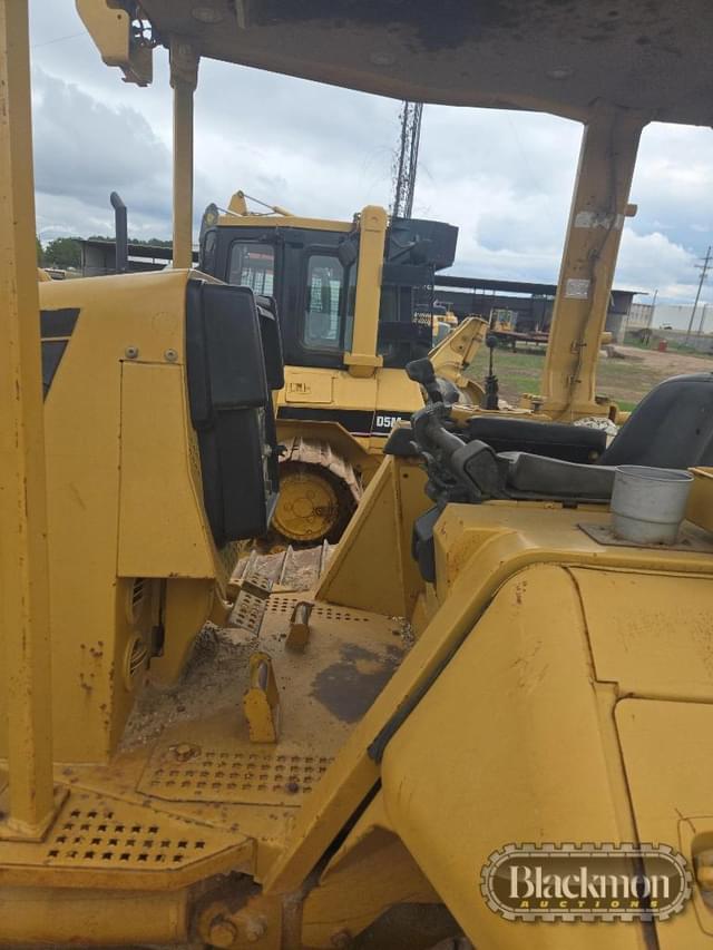 Image of Caterpillar D5N LGP equipment image 3