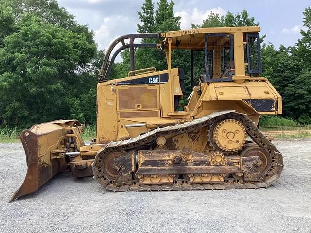 Image of Caterpillar D6N XL equipment image 2